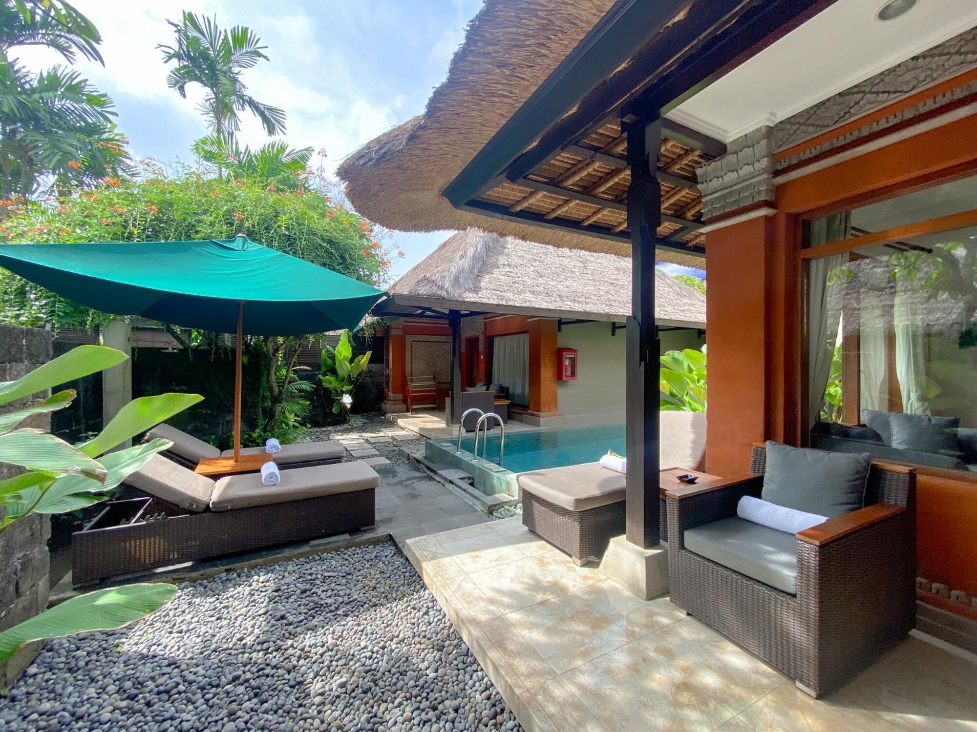 Legian Beach Hotel Eksteriør bilde